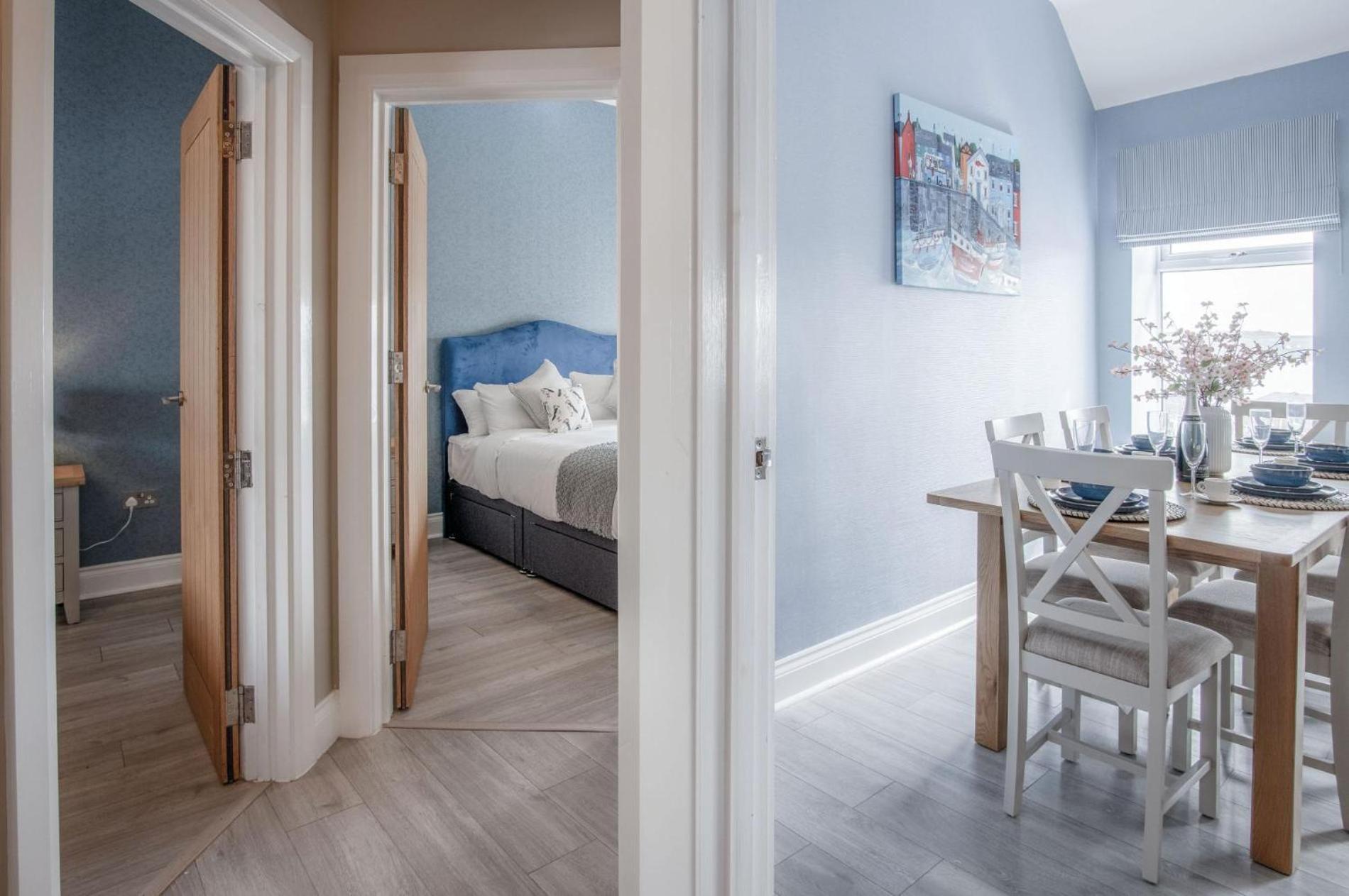 Apartment Harbour Heights - 2 Bed - *