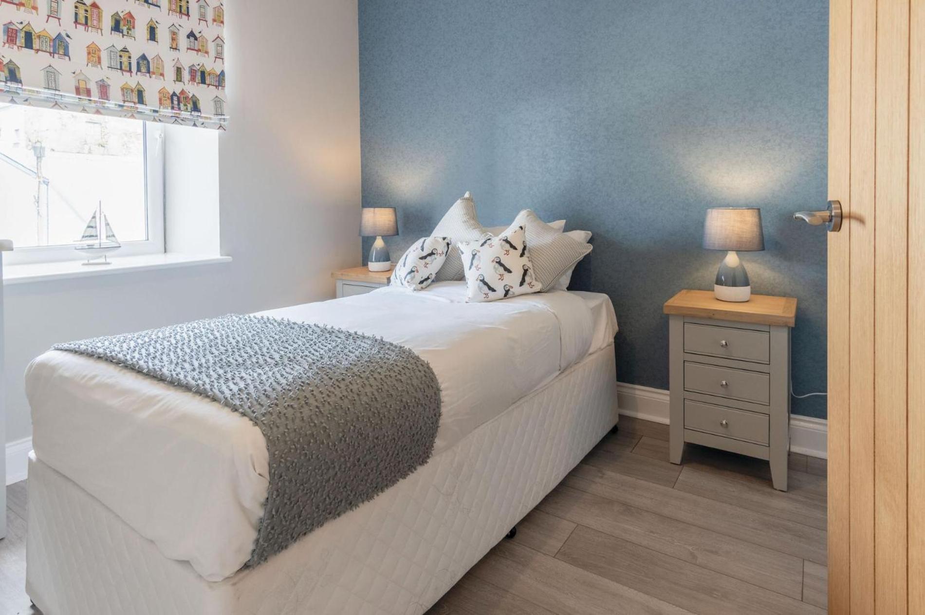 Harbour Heights - 2 Bed - Milford Haven
