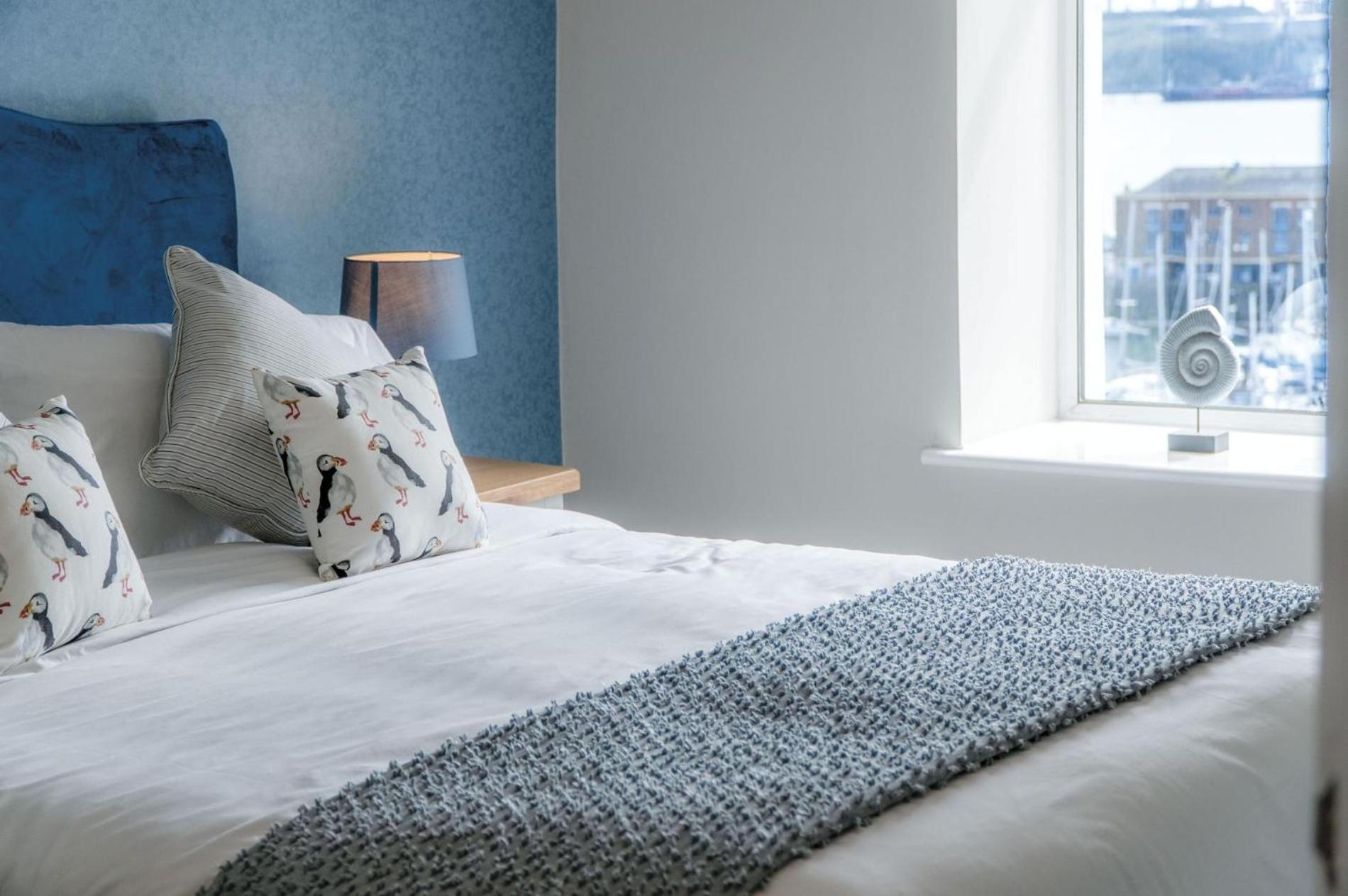 Harbour Heights - 2 Bed - *